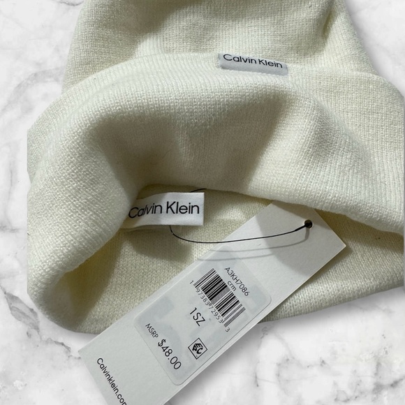 Calvin Klein
Women's Foldover-Cuff Double-Layered Beanie - Picture 3 of 3